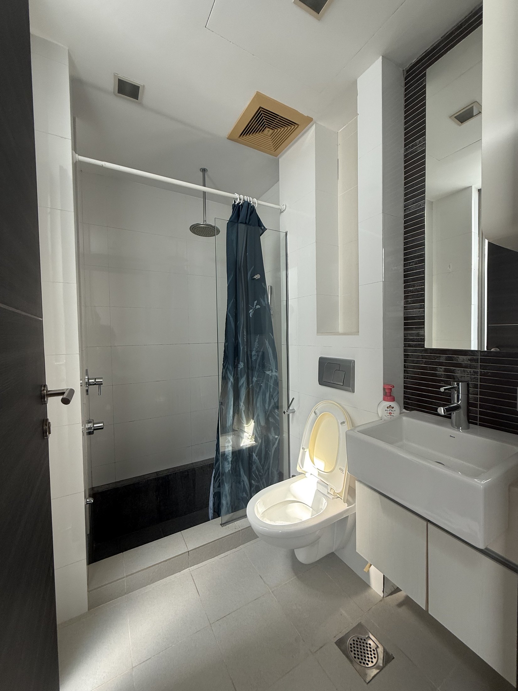 Robertson Edge bathroom with shower area